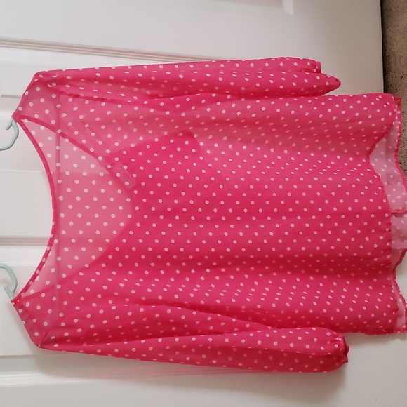 Pink polka dot top - Picture 1 of 2
